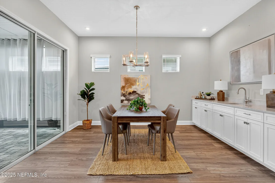 Photo of 243 PINELLAS Way