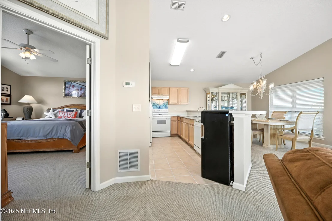 Photo of 41 MILLIKEN Lane