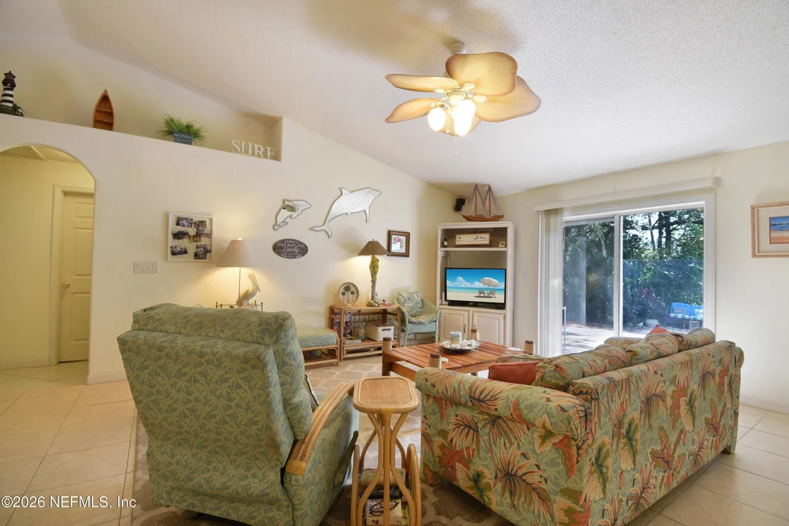 Photo of 1711 OLD BEACH Road