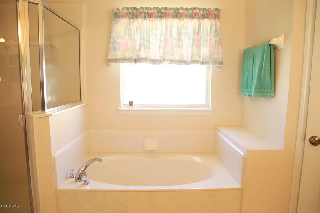 Photo of 1152 SANDLAKE Road
