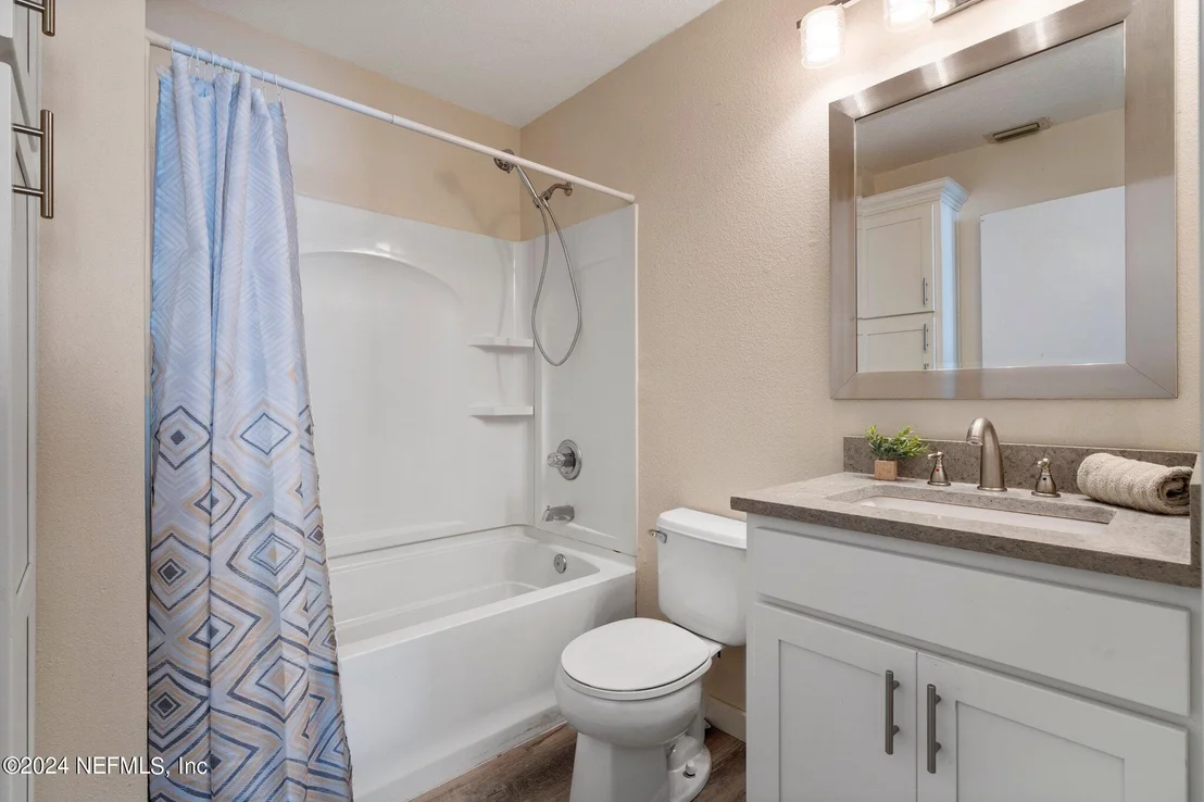 Photo of 926 WYNFIELD Circle