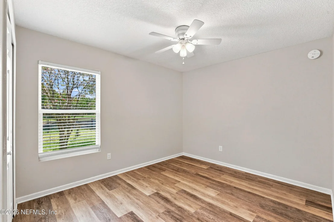 Photo of 285 W ADELAIDE Drive