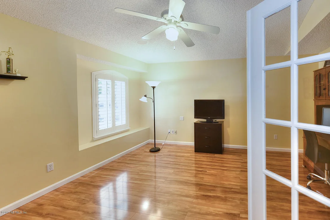 Photo of 1580 AUSTIN Lane