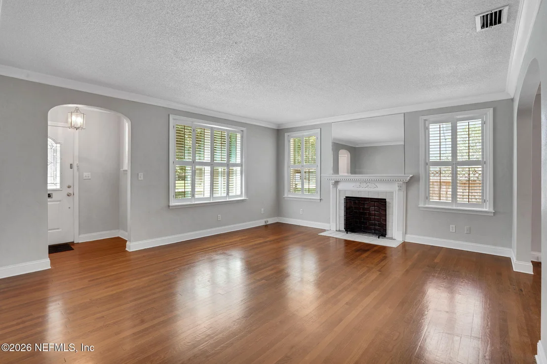 Photo of 4035 BIRMINGHAM Road