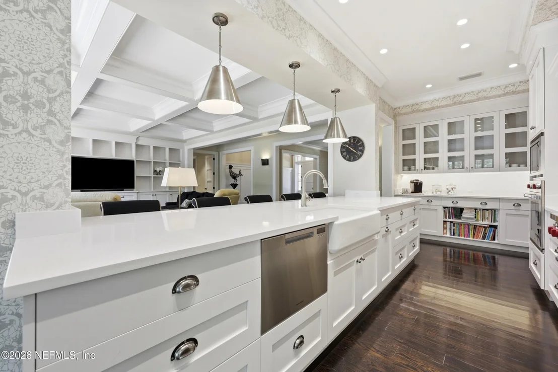 Photo of 1030 MAPLE Lane