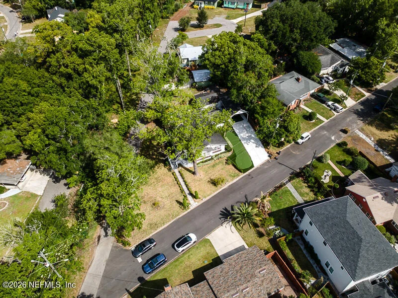 Photo of 1335 AZALEA Drive
