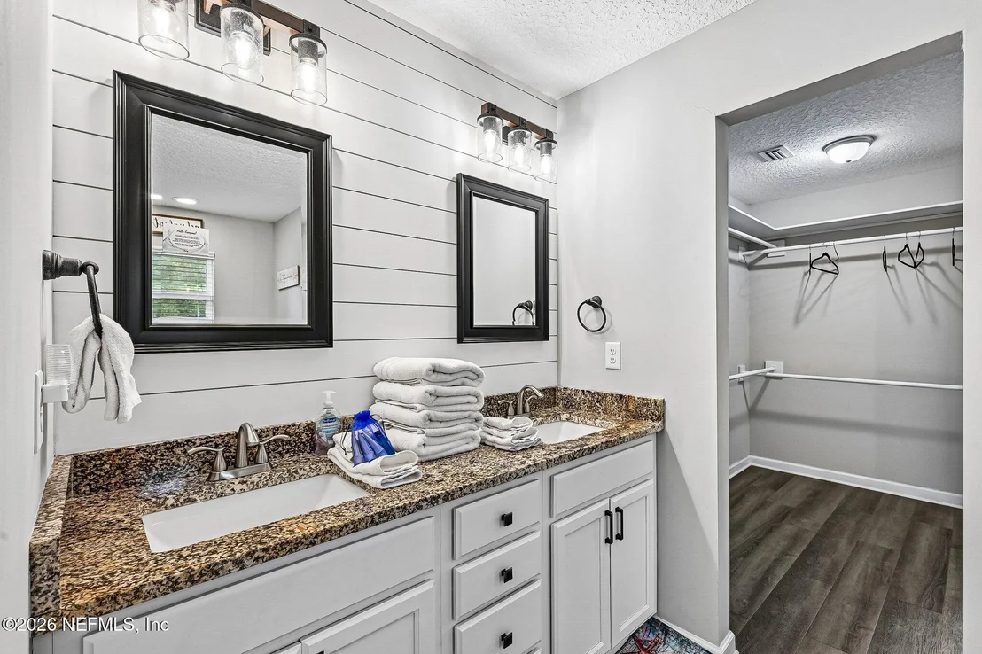 Photo of 4142 SCENIC Drive
