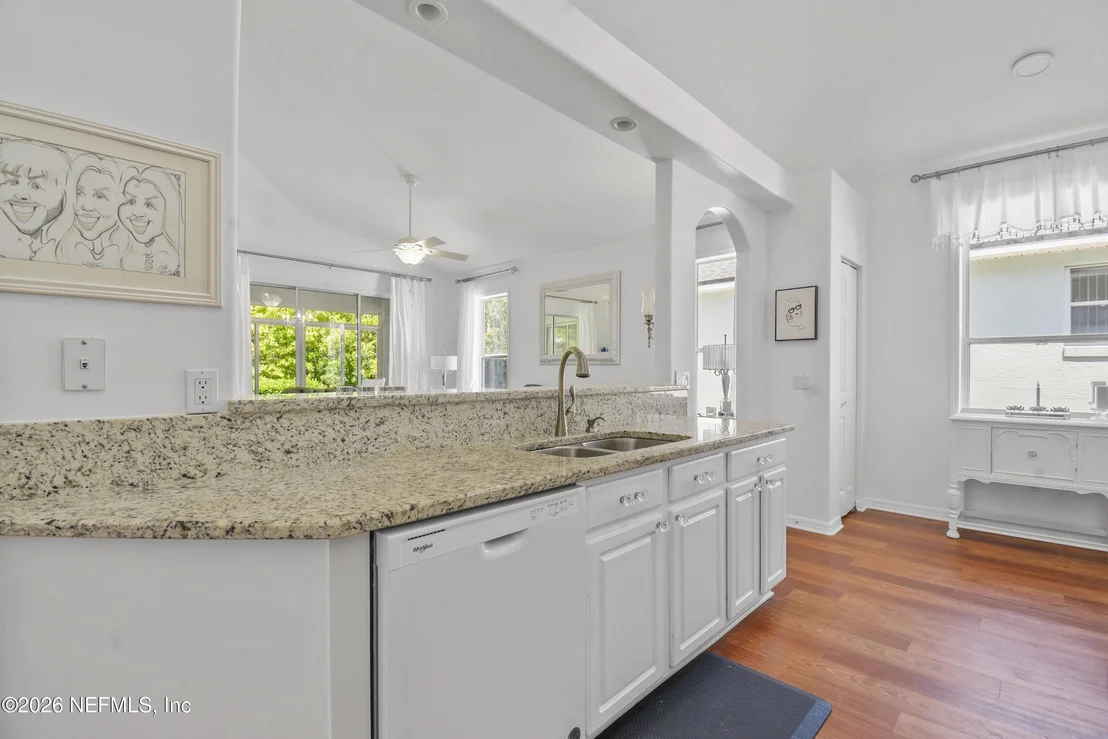 Photo of 561 BOXWOOD Place