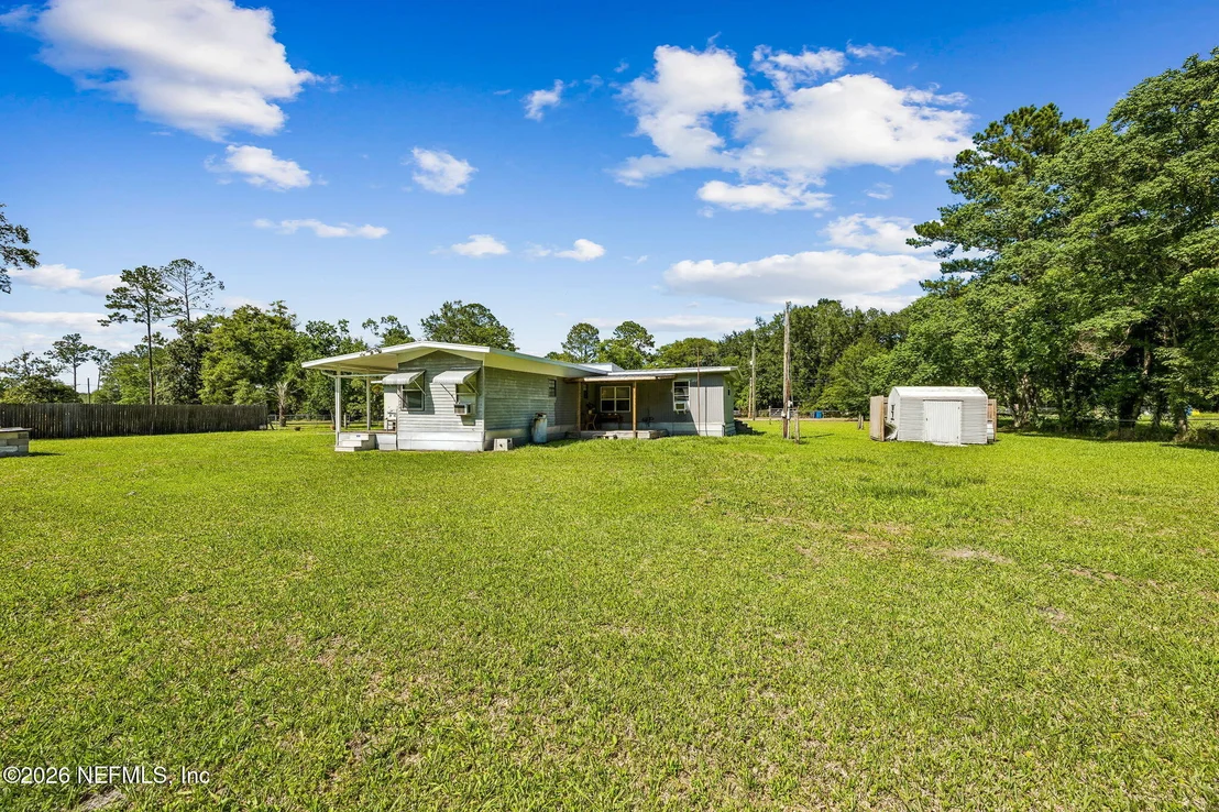 Photo of 15690 SEARS Road