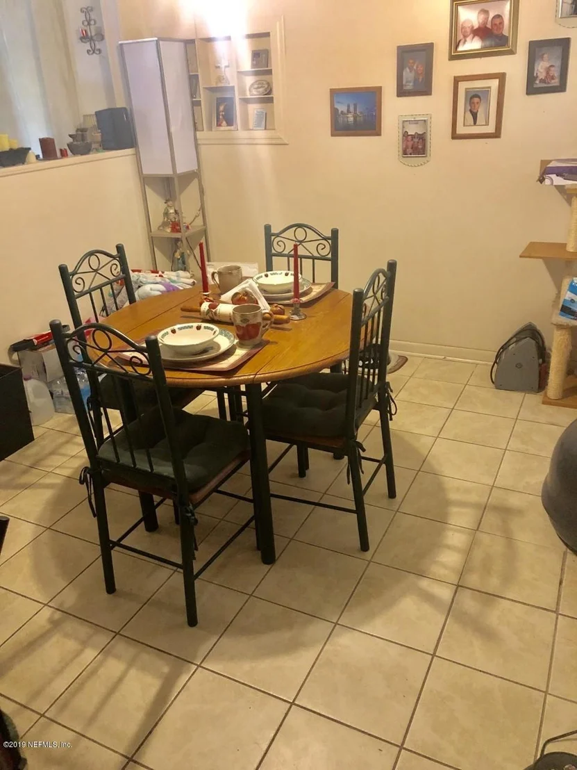 Photo of 7661 VALE Drive