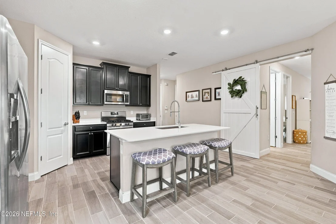 Photo of 83 BOYLSTON Court