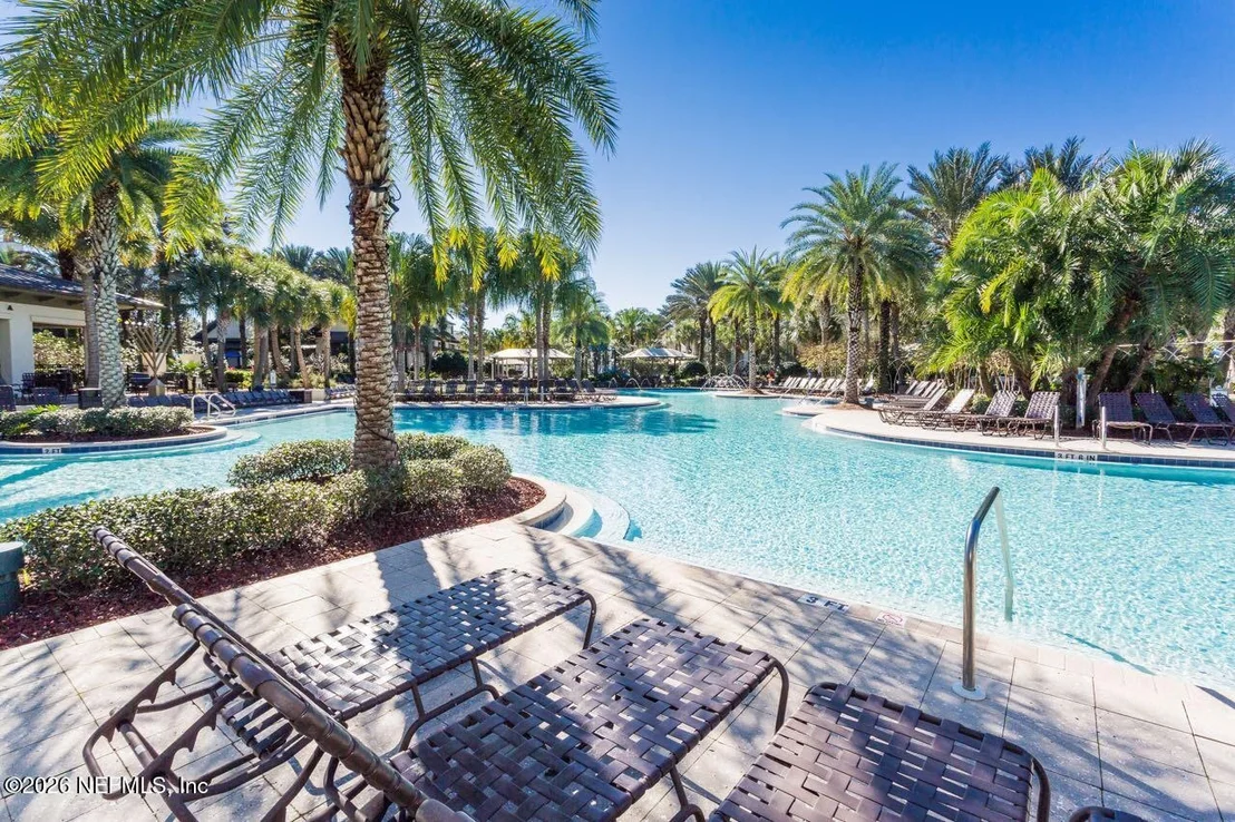 Photo of 375 SEAGROVE Drive