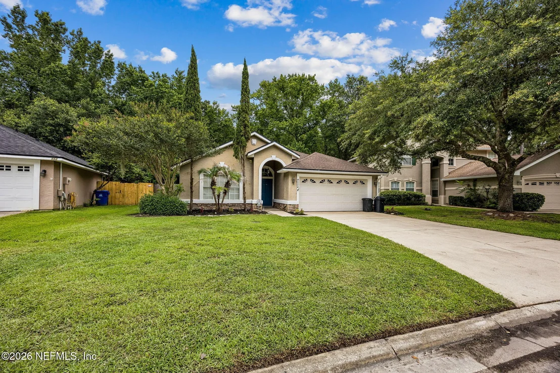Photo of 556 REDBERRY Lane
