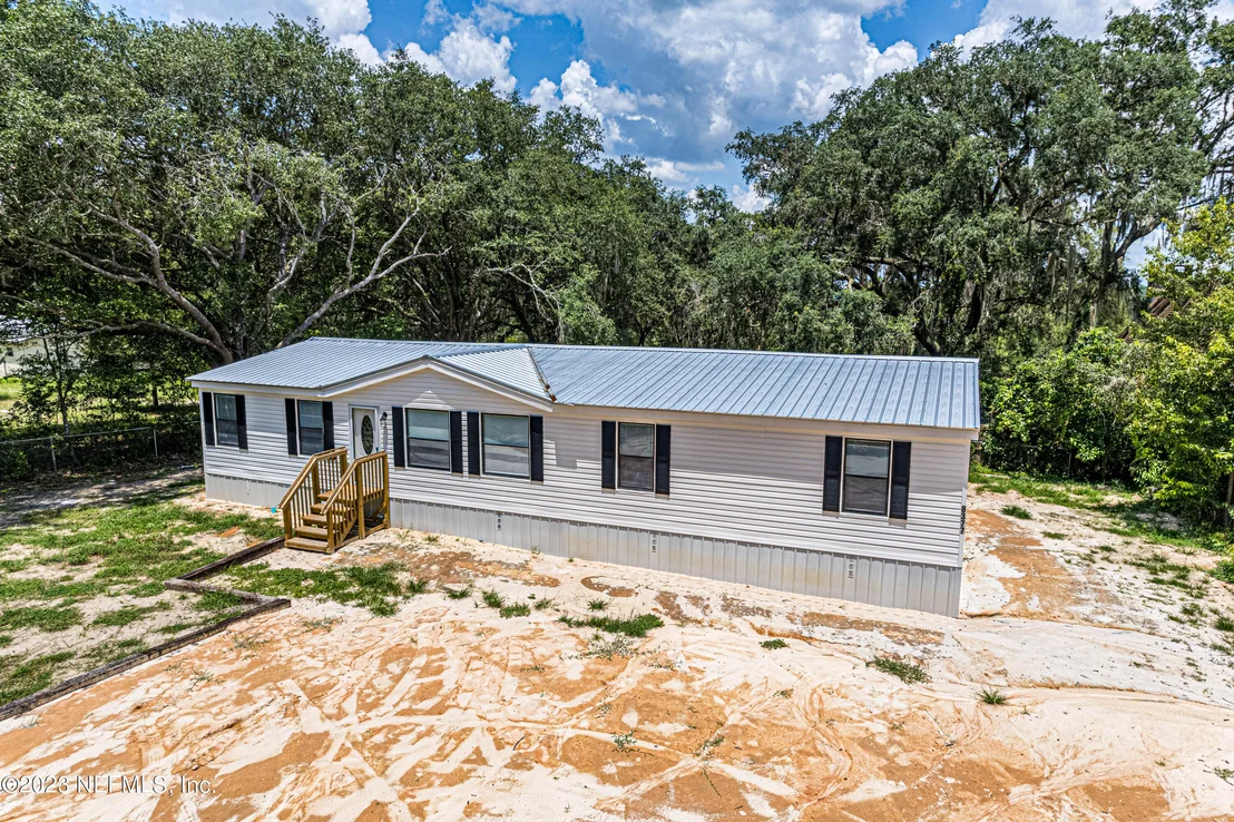 Photo of 8377 STATE ROAD 100