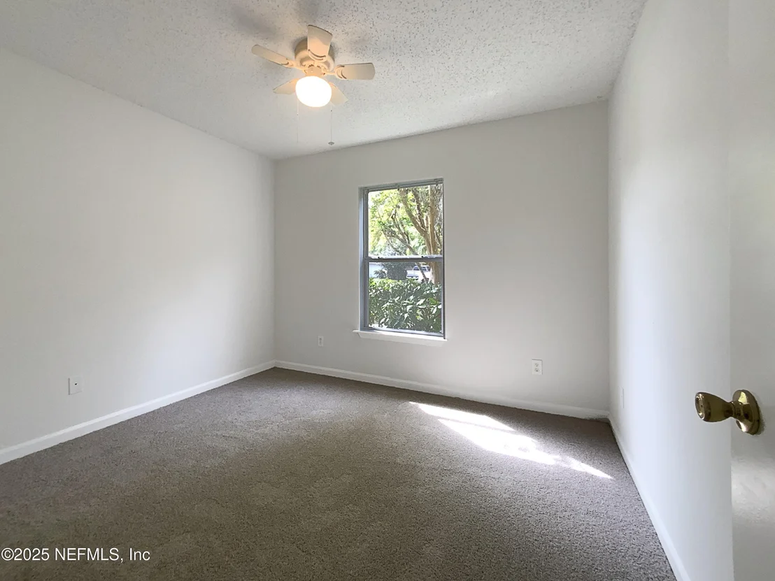 Photo of 823 WYNFIELD Circle