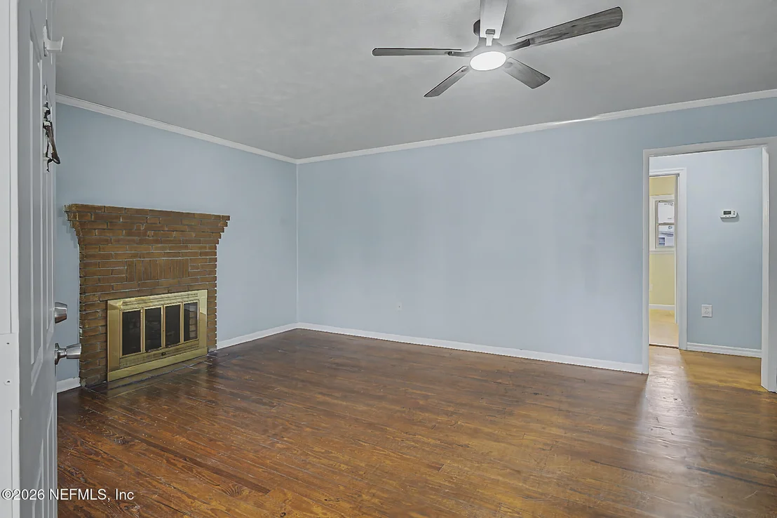 Photo of 330 S 4TH Street