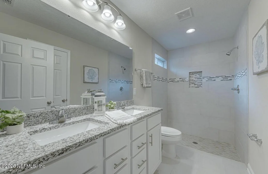 Photo of 4126 COLLINS Road