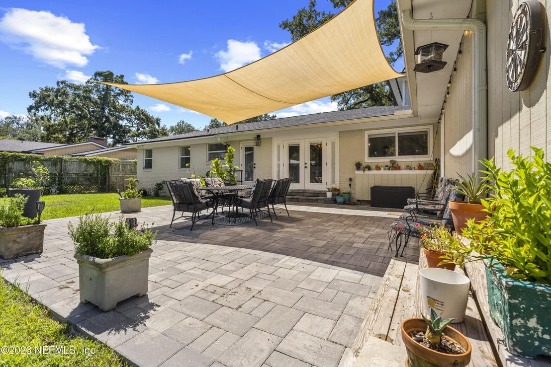 Photo of 4703 QUEEN Lane