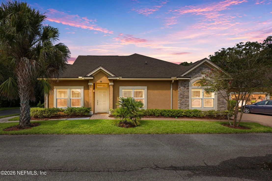 Photo of 382 SELOY Drive