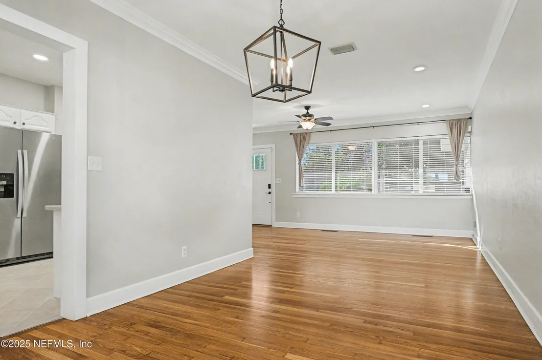 Photo of 2537 BUTTONWOOD Drive