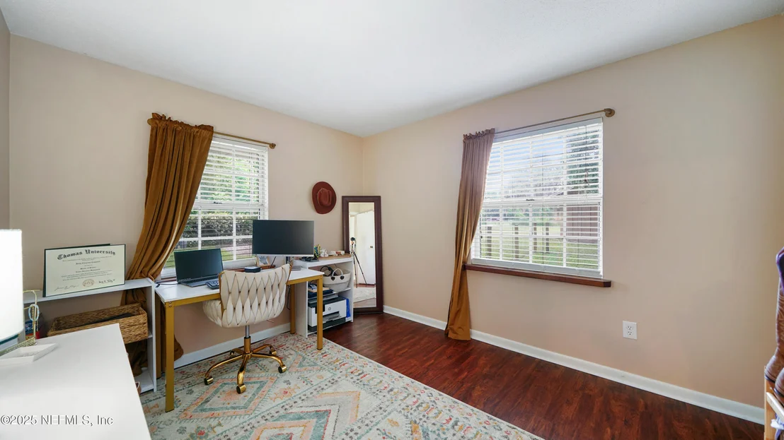Photo of 112 RIVER RD Drive