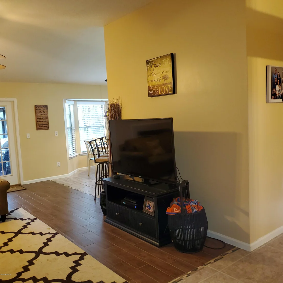 Photo of 14620 BASILHAM Lane