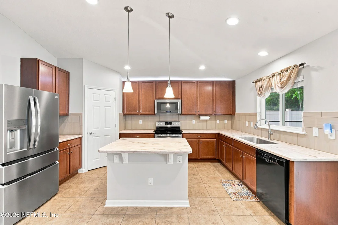 Photo of 9592 ABBY GLEN Circle