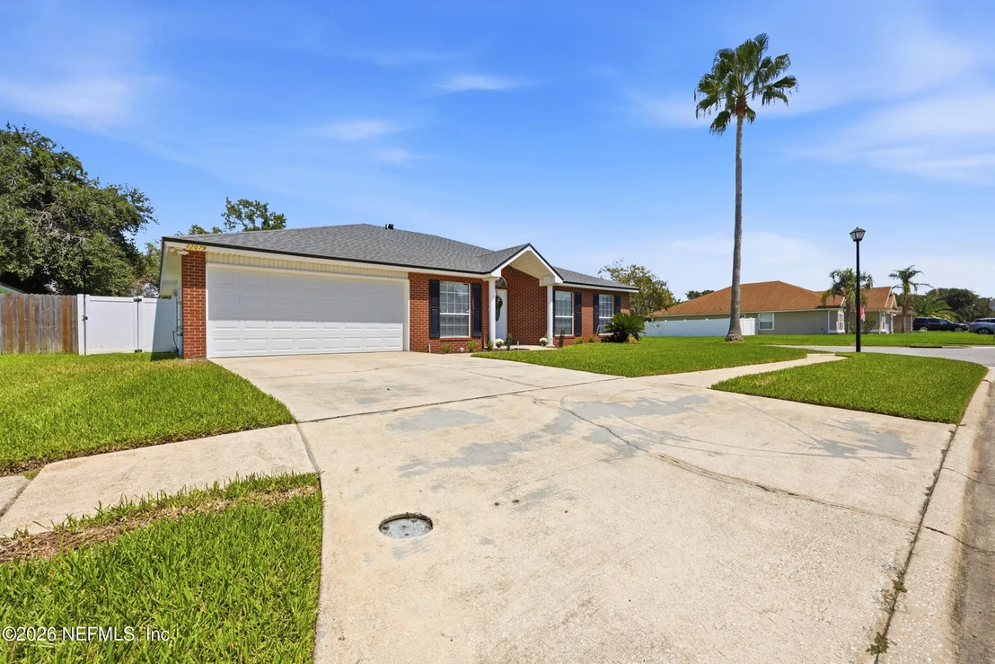 Photo of 12079 SUNCHASE Drive