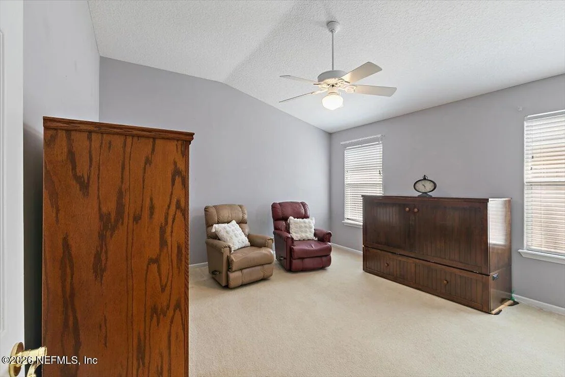 Photo of 952 BUTTERCUP Drive