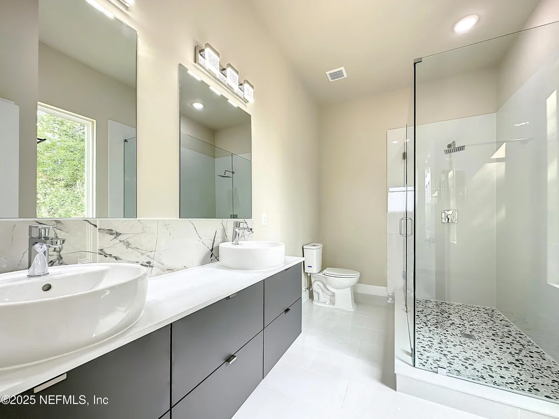 Photo of 5765 HECKSCHER Drive