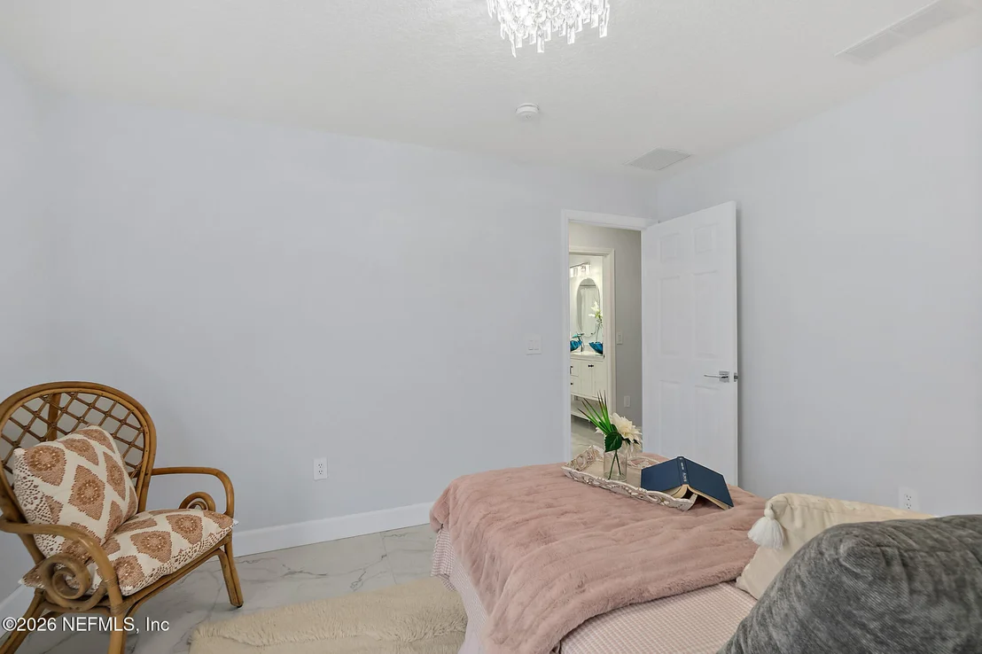 Photo of 132 SUMMERHILL Circle