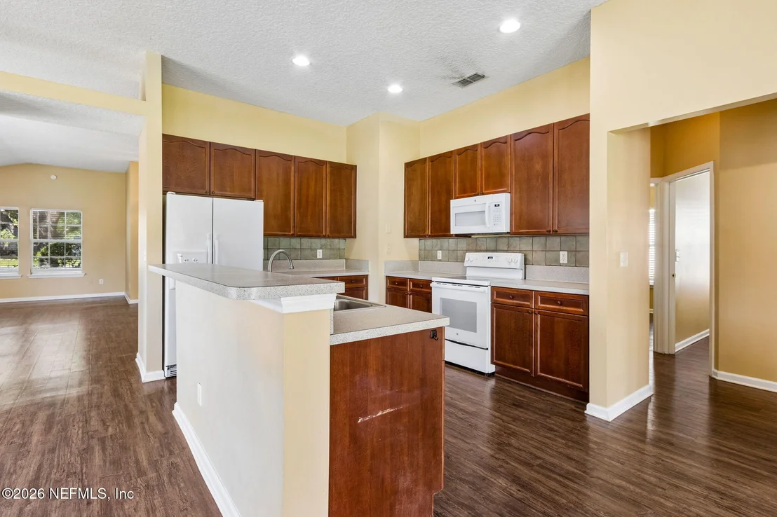 Photo of 831 TIMBERJACK Court