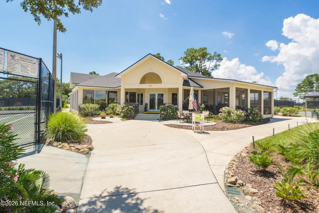 Photo of 332 MARSHSIDE Drive N