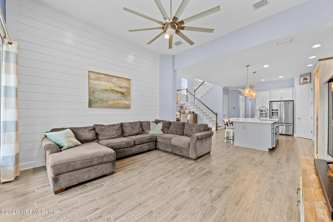 Photo of 41 PALISADE Drive