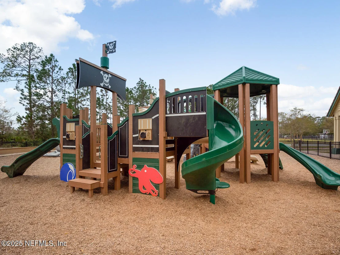 Photo of 148 LA MESA Drive