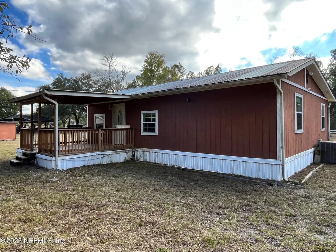 Photo of 201 BEAVER Lane