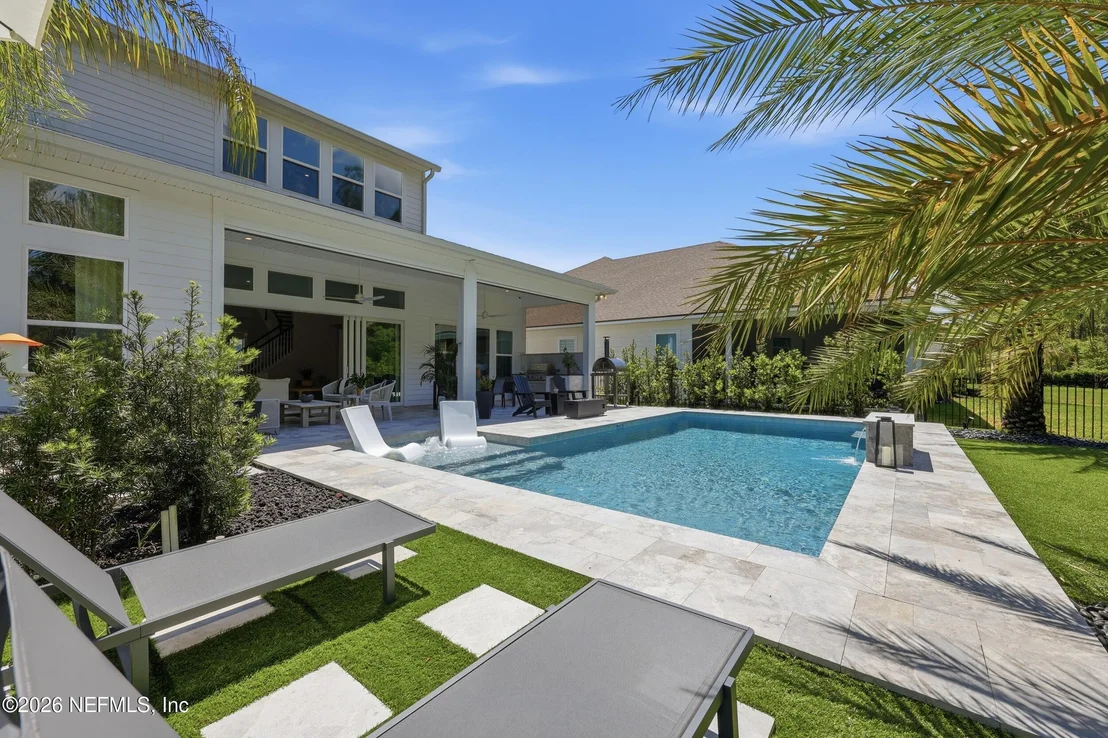 Photo of 351 PALM CREST Drive