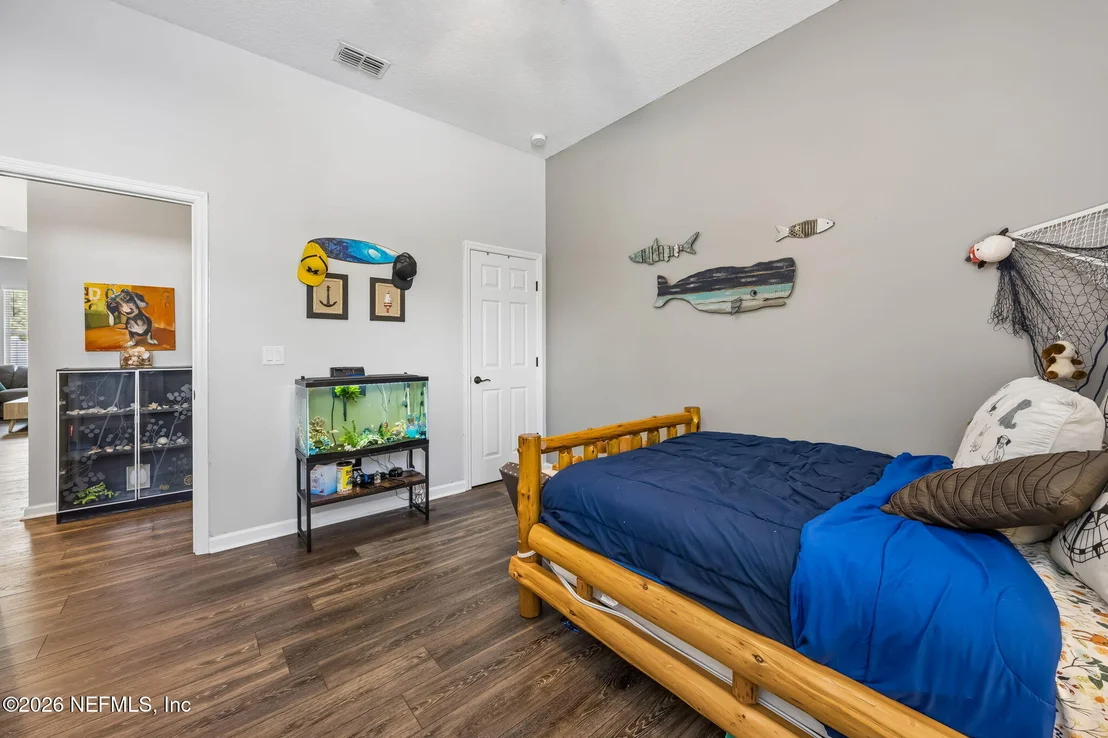 Photo of 225 CLOVERBROOK Road