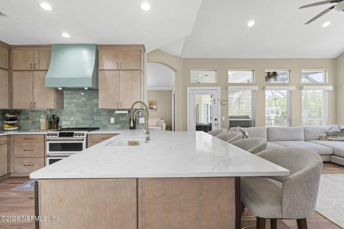 Photo of 167 HERONS NEST Lane