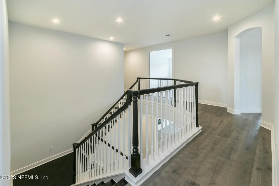 Photo of 261 YORKSHIRE Drive