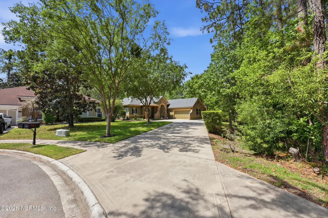 Photo of 275 FLORES Way