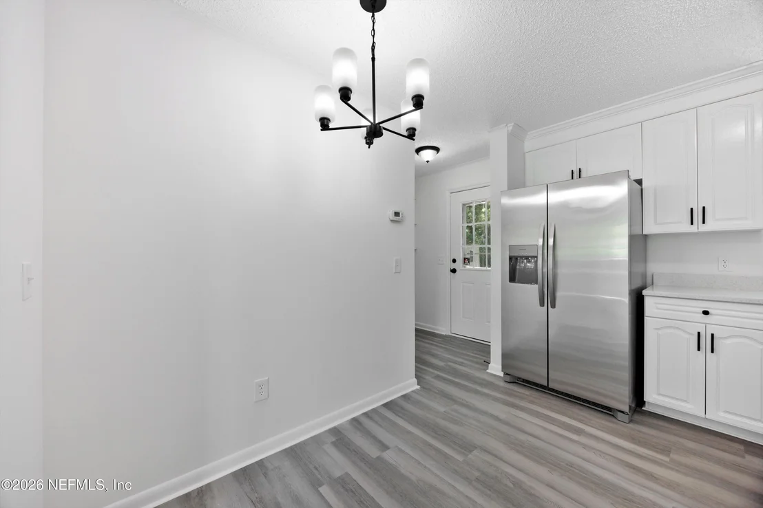 Photo of 900 HELEN Street