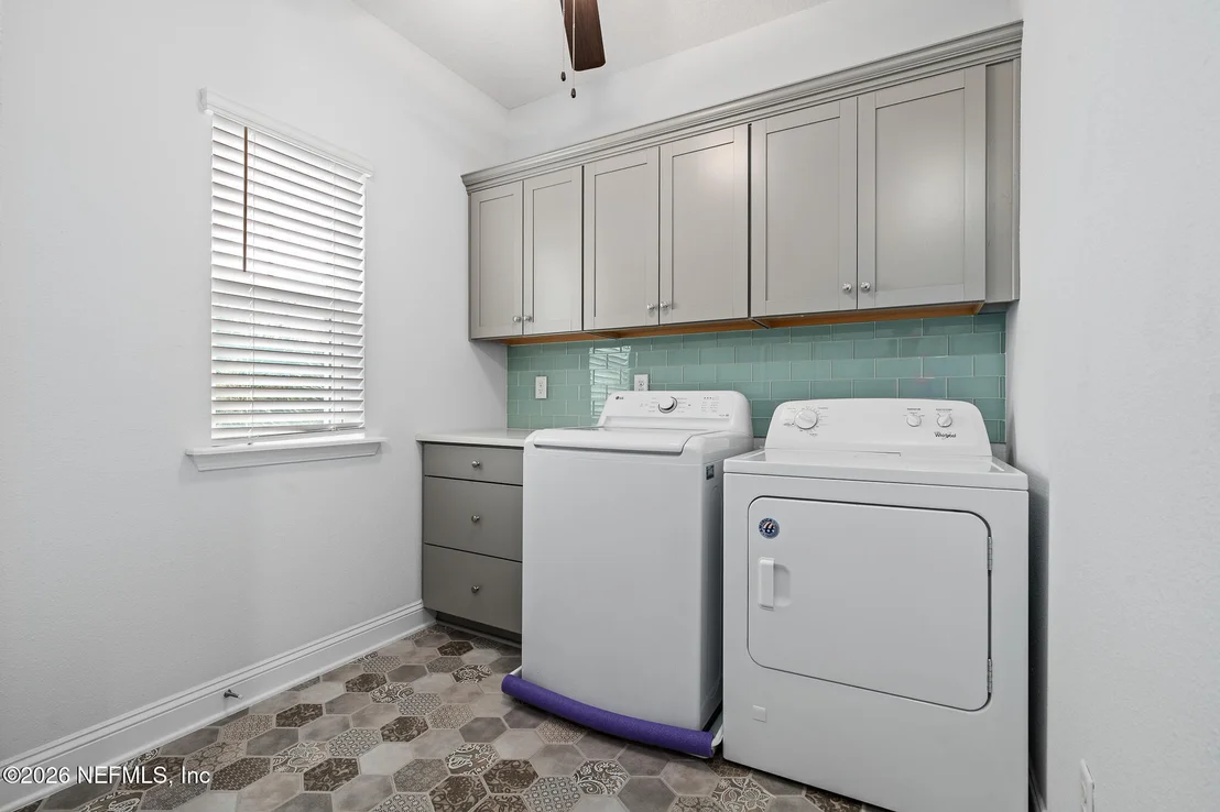 Photo of 27 SAINT BARTS Avenue
