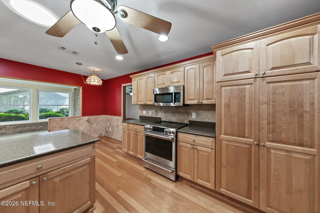 Photo of 11548 BASKERVILLE Road
