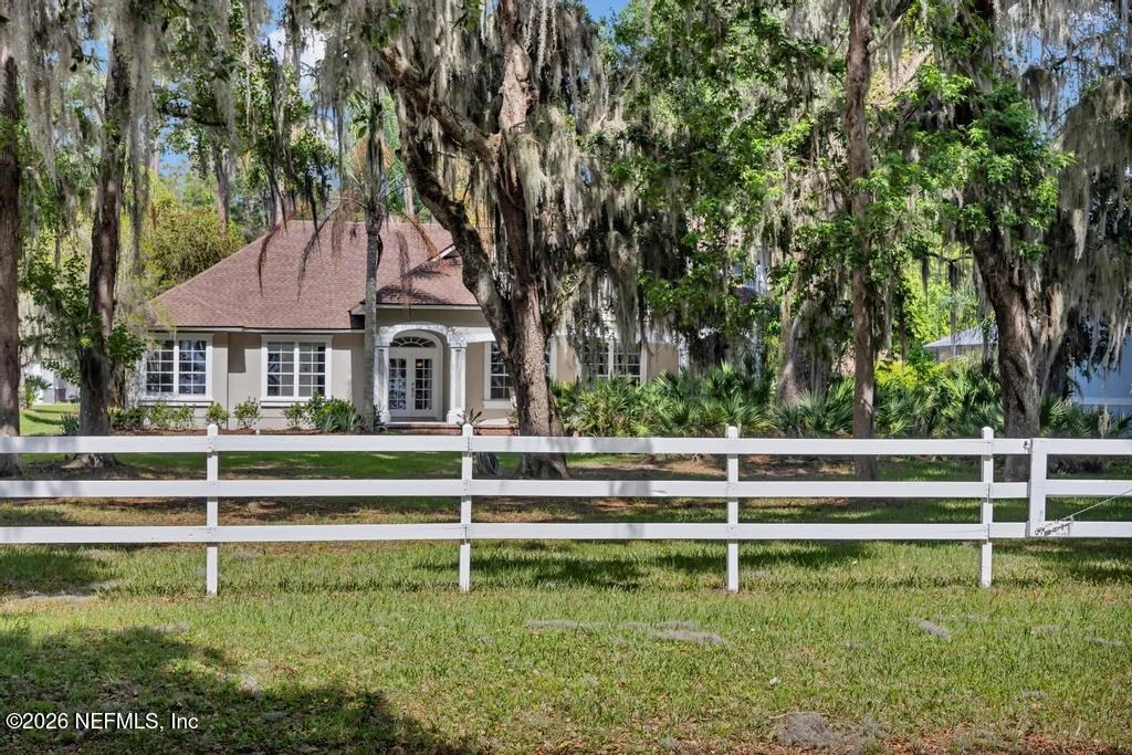 Photo of 124 RIVER PLANTATION Road N