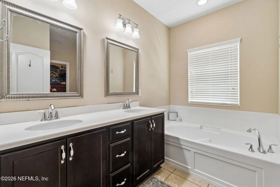 Photo of 206 MISSION COVE Circle