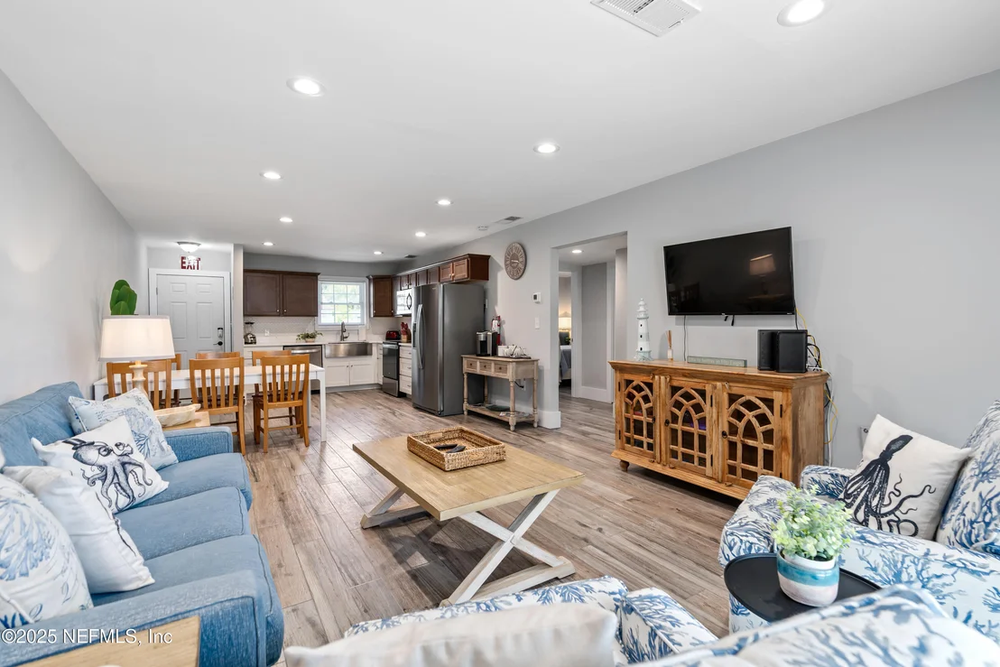 Photo of Unit 5A at 405 FLAGLER Boulevard