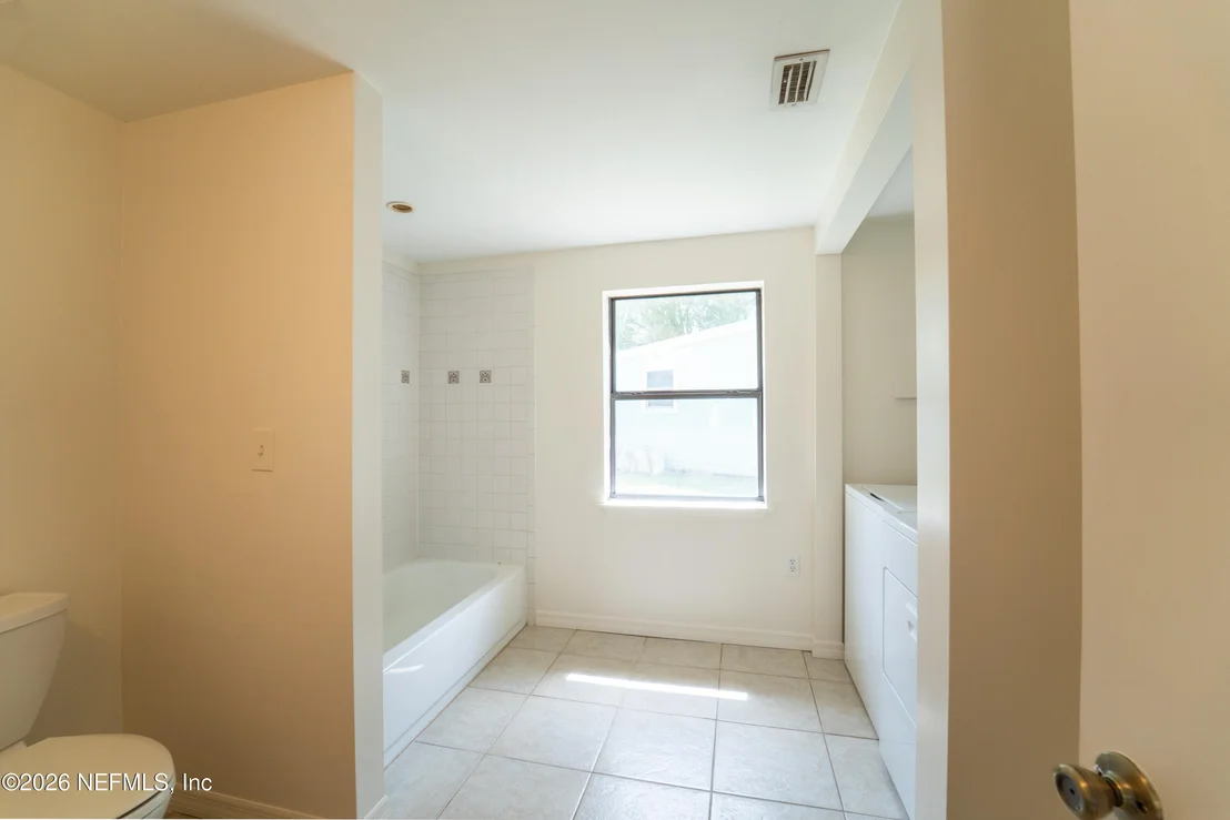 Photo of 5308 N RIVER Road