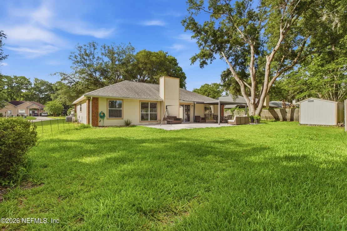 Photo of 421 CHICOPEE Court