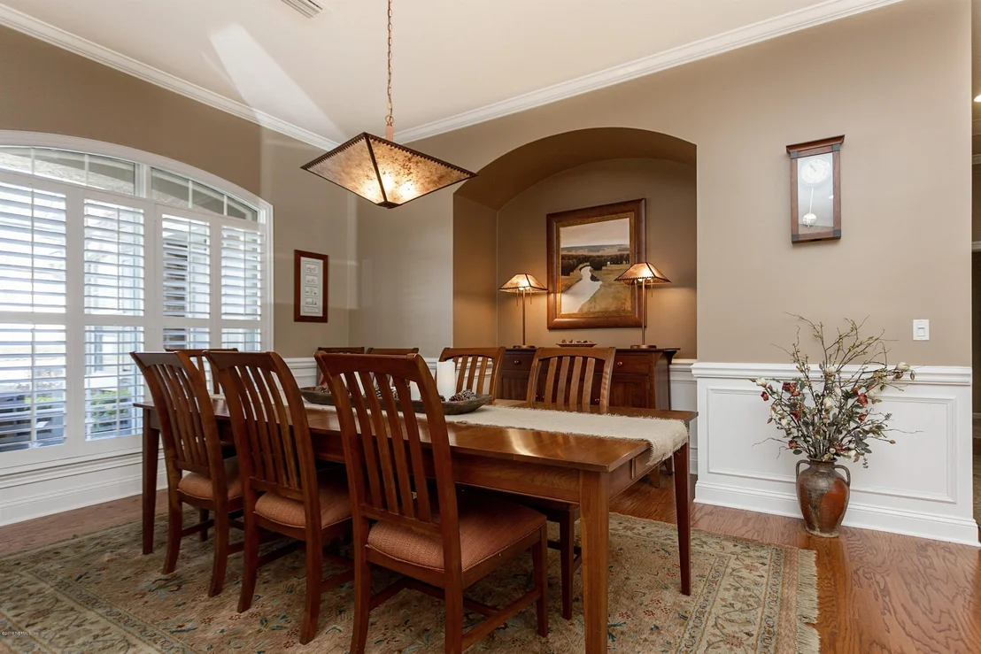 Photo of 465 SUMMERSET Drive